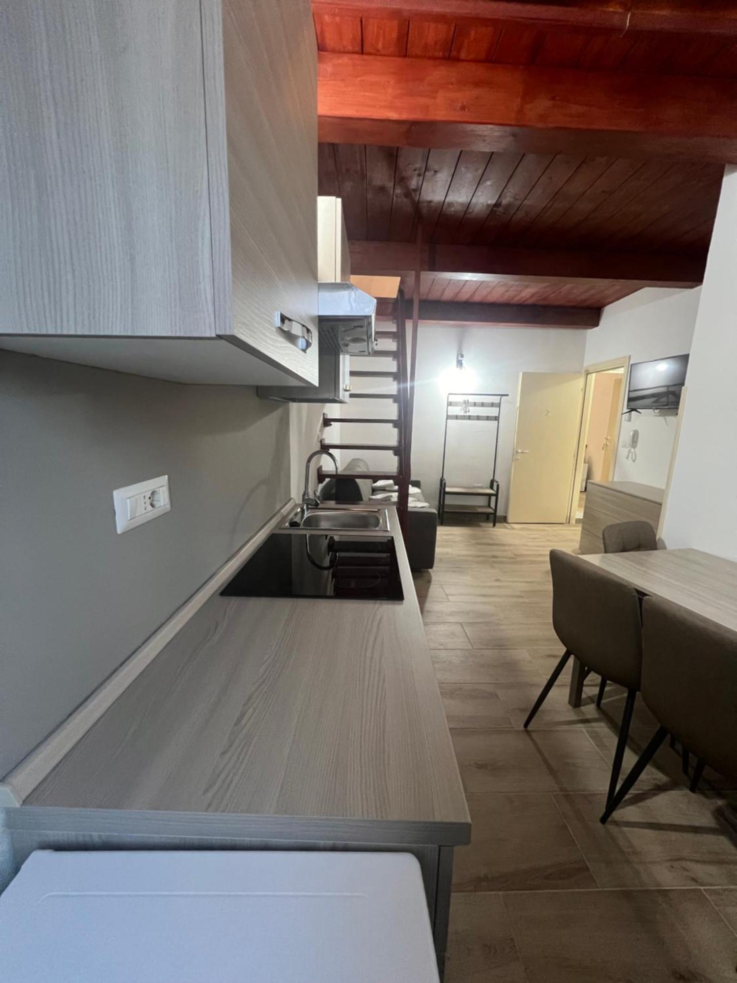 Station Rooms37 Sassari Luaran gambar